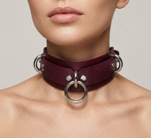 Burgundy Collar